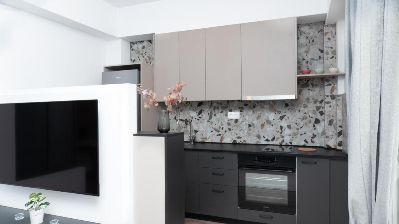 Renovated Beautiful Apartment Near Aristotelous A เทสซาโลนิกิ ภายนอก รูปภาพ